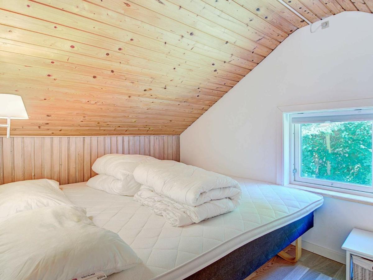 6 Person Holiday Home In AÅkirkeby Pokój zdjęcie